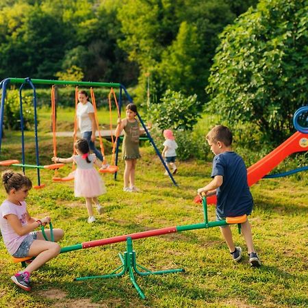 ホテル Camp Podkraj ヴィルパザル エクステリア 写真