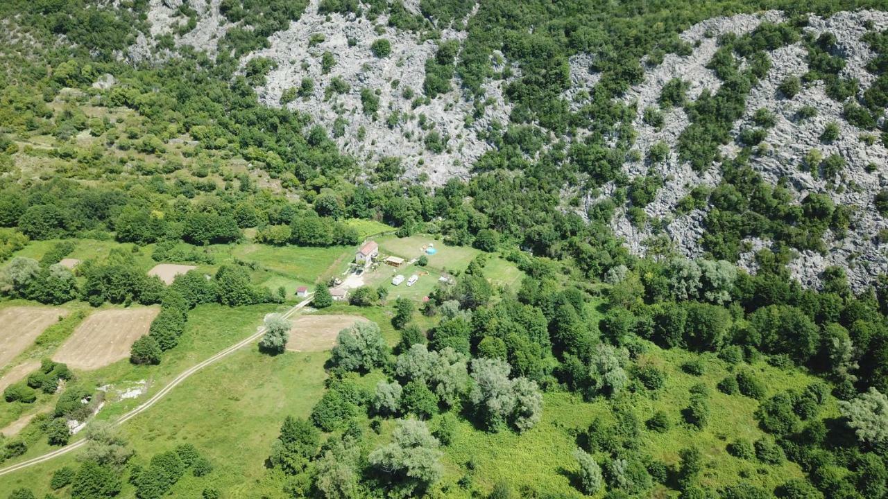 ホテル Camp Podkraj ヴィルパザル エクステリア 写真